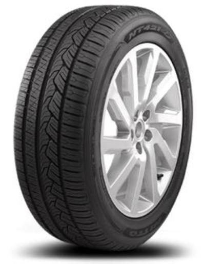 Nitto NT421Q 235/45 R 19 95V