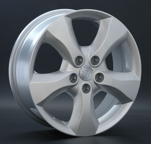 Replay Nissan (NS87) 6,5x17 5x114,3 ET 40 Dia 66,1 (S) серебристый