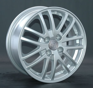 Replay Renault (RN3) 6x15 4x100 ET 43 Dia 60,1 (silver) серебристый