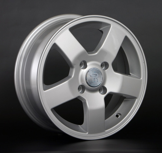 Replay Chevrolet (GN9) 6x15 4x114,3 ET 45 Dia 56,6 (silver) серебристый