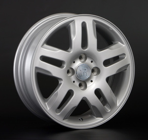 Replay Suzuki (SZ7) 5,5x15 4x100 ET 45 Dia 54,1 (S) серебристый