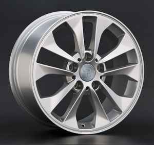 Replay BMW (B88) 8x17 5x120 ET 43 Dia 72,6 (S) серебристый