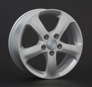 Replay Hyundai (HND17) 5,5x15 5x114,3 ET 47 Dia 67,1 (S) серебристый