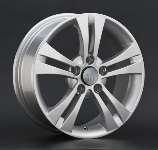 Replay Skoda (SK3) 6x15 5x112 ET 47 Dia 57,1 (W) белый